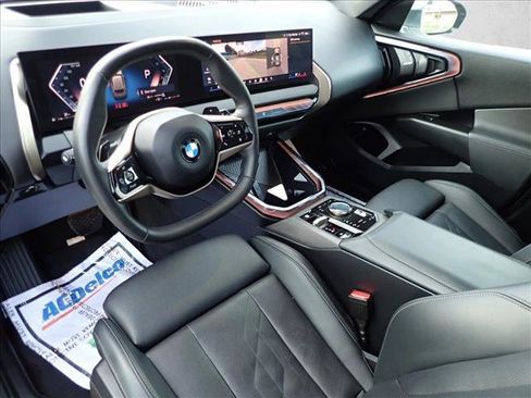 Used 2025 BMW X3 xDrive30i AWD/4WD image 11
