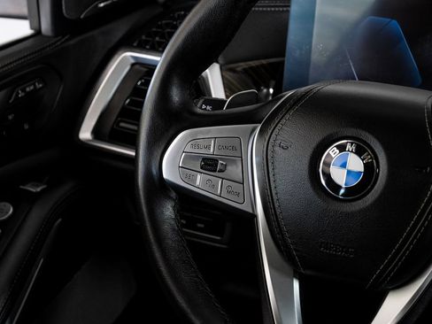 Used 2024 BMW X7 xDrive40i AWD/4WD image 16