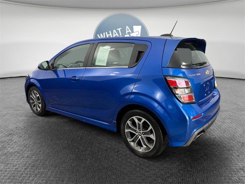 Used 2017 Chevrolet Sonic LT image 6