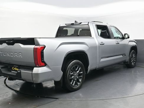 Used 2022 Toyota Tundra Platinum image 5