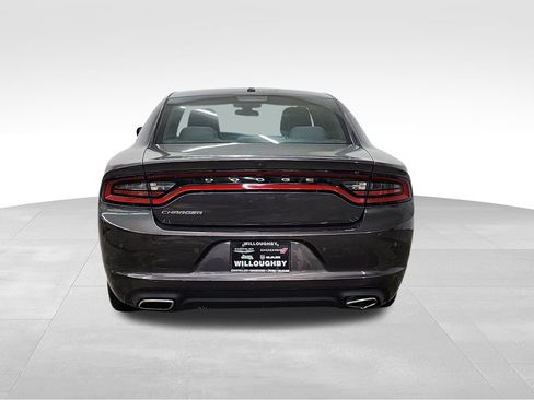 Used 2019 Dodge Charger SXT image 7