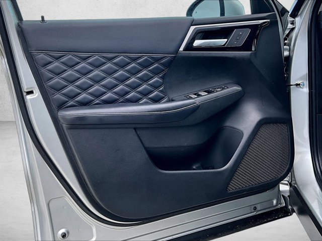 Used 2023 Mitsubishi Outlander SEL FWD image 18