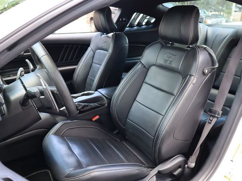 Used 2015 Ford Mustang GT Premium w/ Equipment Group 401A RWD image 4