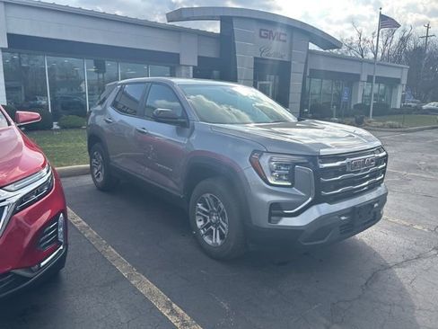 Used 2026 GMC Terrain Elevation image 2