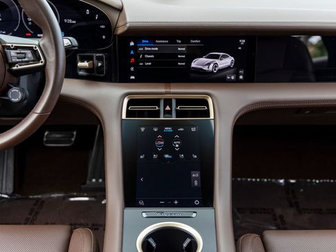Certified 2025 Porsche Taycan AWD/4WD image 46