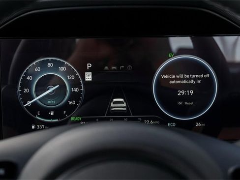 New 2025 Hyundai Elantra SEL image 13