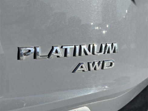 Certified 2023 Nissan Rogue Platinum w/ Platinum Premium Package image 6