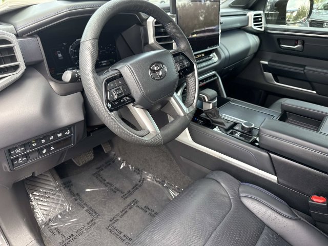 Used 2024 Toyota Sequoia Platinum AWD/4WD image 22