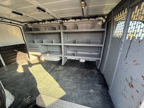 Used 2019 Chevrolet Express 3500 w/ Driver Convenience Package image 11