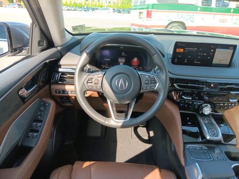 Used 2024 Acura MDX SH-AWD w/ Advance Package image 21