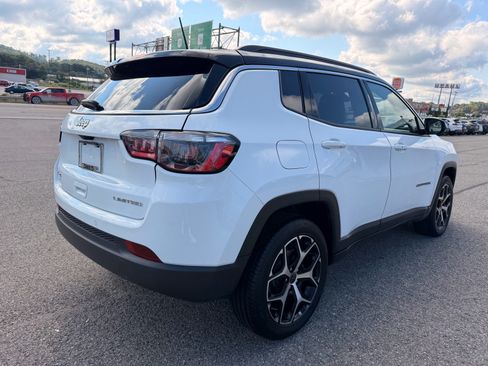 Used 2025 Jeep Compass Limited AWD/4WD image 6