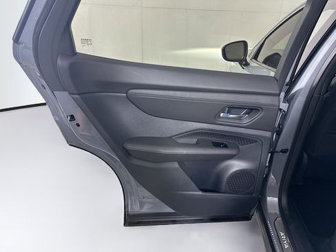 Used 2023 Nissan Ariya FWD image 28
