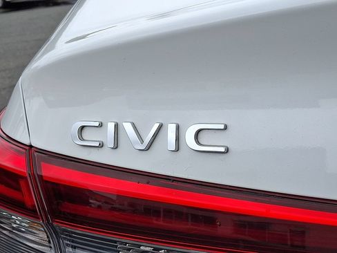 Used 2022 Honda Civic Sport image 31