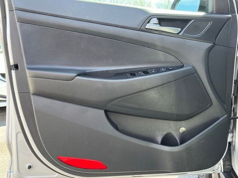 Used 2016 Hyundai Tucson Limited image 10