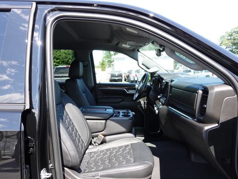 Used 2025 GMC Sierra 1500 Elevation AWD/4WD image 36