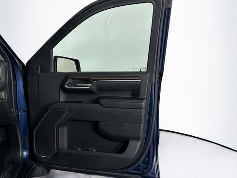 Used 2023 Chevrolet Silverado 1500 LT AWD/4WD image 32
