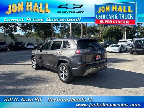 Used 2022 Jeep Cherokee Limited image 8