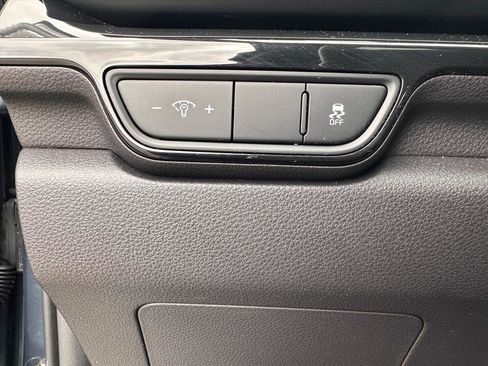 Used 2025 Kia Carnival SX Prestige image 18