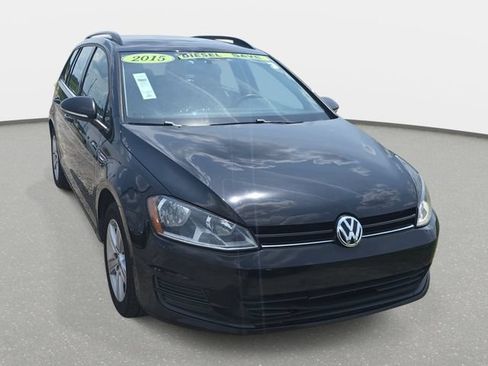 Used 2015 Volkswagen Golf TDI S FWD image 3