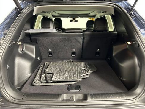 Used 2020 Jeep Cherokee Latitude Plus w/ Comfort/Convenience Group image 27