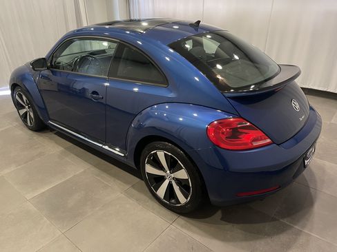 Used 2013 Volkswagen Beetle 2.0T FWD image 4