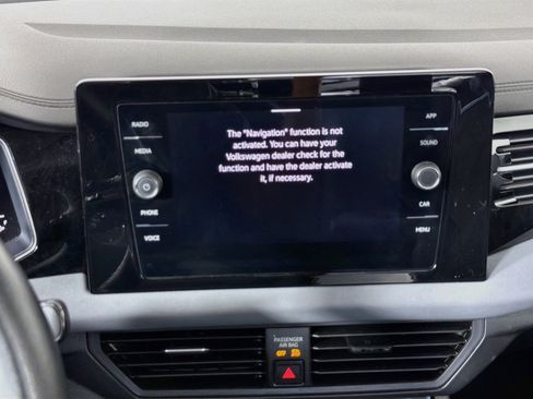 Used 2025 Volkswagen Jetta SE FWD image 22