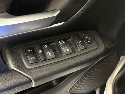 Used 2021 RAM 1500 Big Horn RWD image 15