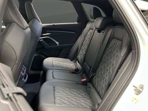 Used 2025 Audi SQ5 Premium Plus AWD/4WD image 21