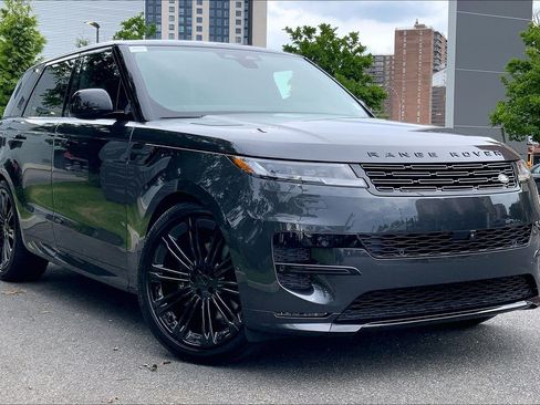 New 2026 Land Rover Range Rover Sport Dynamic SE AWD/4WD image 2