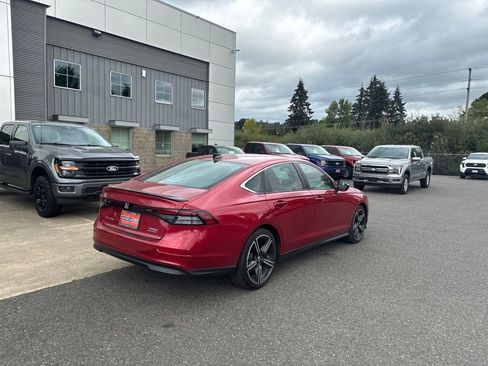 Used 2024 Honda Accord Sport image 35