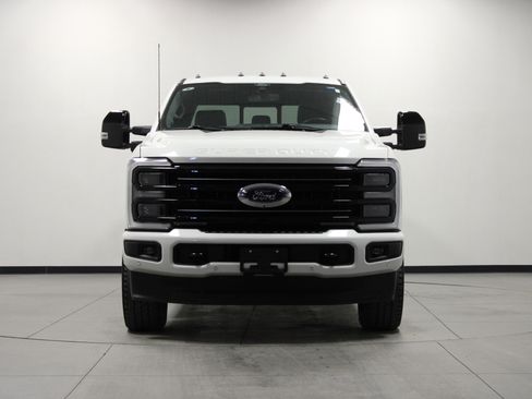 Used 2025 Ford F250 Platinum image 9
