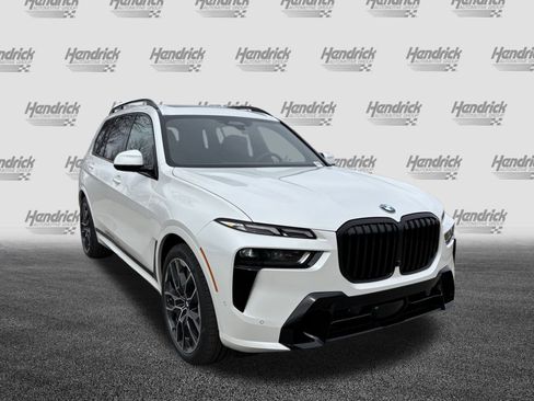 New 2026 BMW X7 xDrive40i image 2