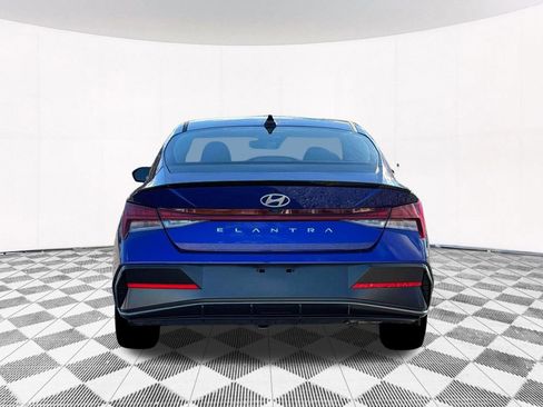 New 2026 Hyundai Elantra SEL Sport image 9