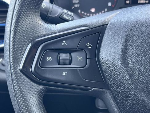 Used 2024 Chevrolet Trax LS w/ LS Convenience Package image 9