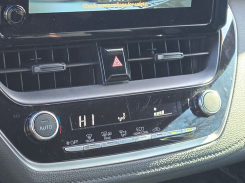 Used 2024 Toyota Corolla Sedan FWD image 23