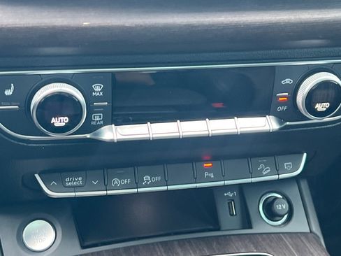 Used 2024 Audi Q5 2.0T Premium Plus image 18