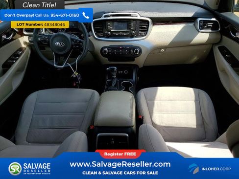 Used 2016 Kia Sorento LX image 11