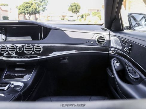 Used 2015 Mercedes-Benz S 550 Sedan image 29