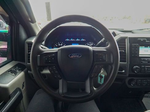 Used 2020 Ford F250 XL w/ Power Equipment Group image 18