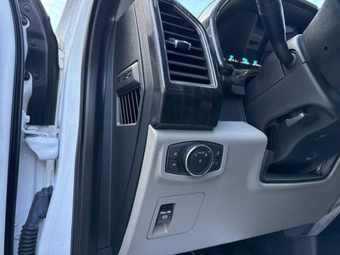 Used 2019 Ford F150 XLT w/ Trailer Tow Package image 22