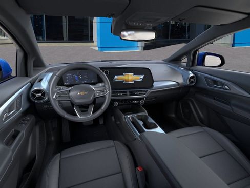 New 2025 Chevrolet Equinox EV LT image 15