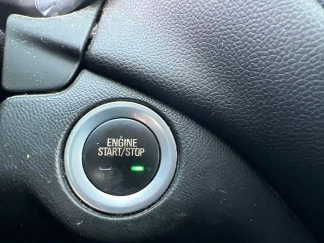 Used 2018 Chevrolet Equinox LT AWD/4WD image 19