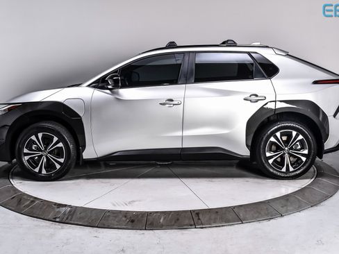 Used 2024 Toyota bZ4X XLE w/ Weather Package image 3