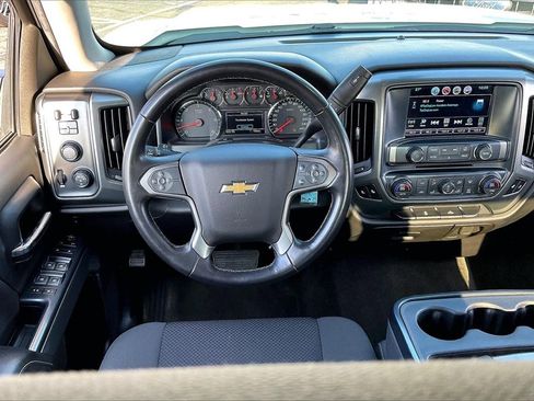 Used 2018 Chevrolet Silverado 1500 LT w/ All Star Edition image 4
