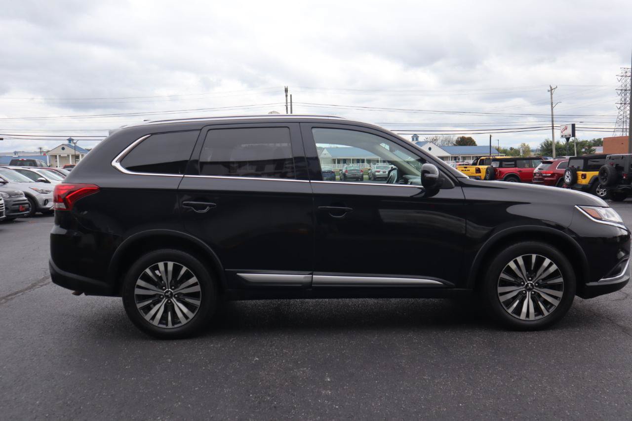 Used 2019 Mitsubishi Outlander SEL AWD/4WD image 7