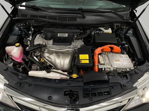 Used 2013 Toyota Camry LE FWD image 11