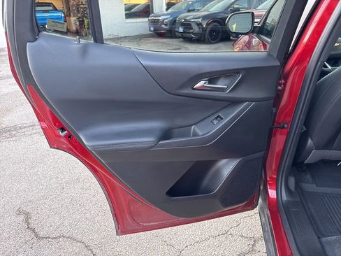 Used 2025 Chevrolet Equinox LT w/ Convenience Package II image 14