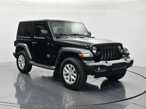 Used 2023 Jeep Wrangler Sport AWD/4WD image 3
