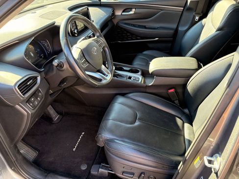 Used 2019 Hyundai Santa Fe FWD image 5