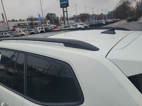 Used 2024 Volkswagen Atlas Peak Edition SE image 14